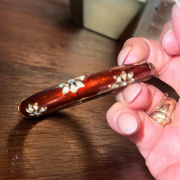 Rust red gold floral cuff metal bracelet bangle women’s fashion jewelry - Picture 7 of 13